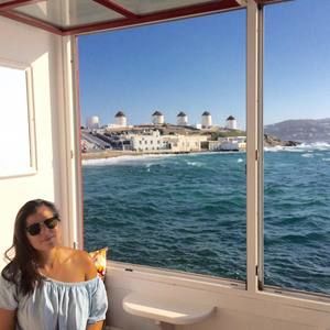 Meet your Posher, Elena